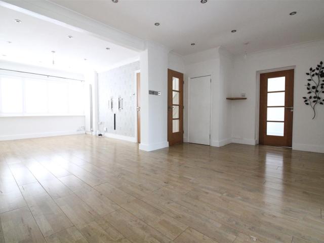 House for rent in Charville, Greater London