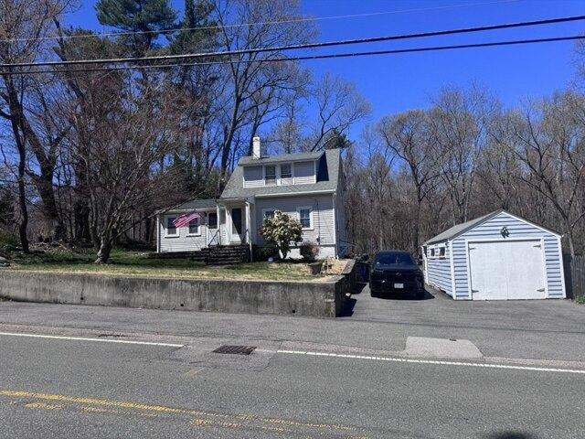 House for sale in Holbrook, Massachusetts