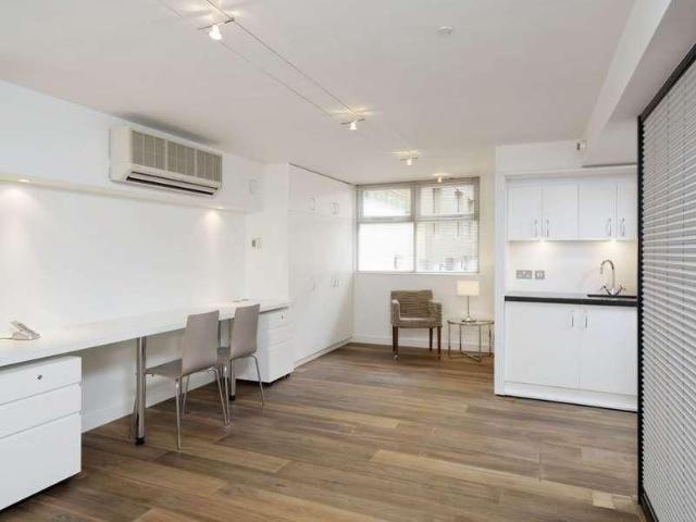 Apartment for rent in East Marylebone, Greater London