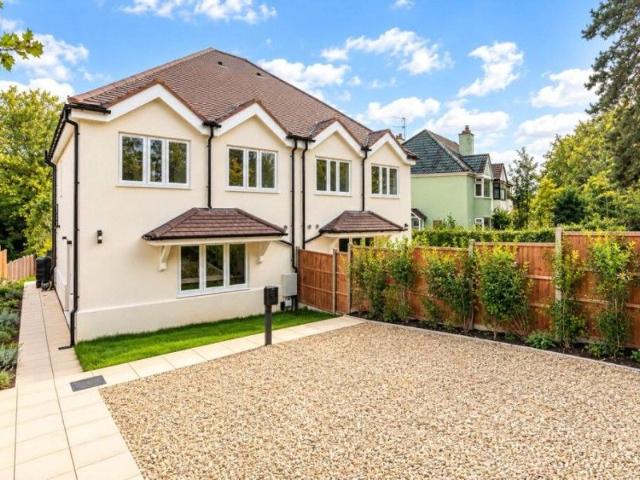 Apartment for rent in Bellfields, Guildford