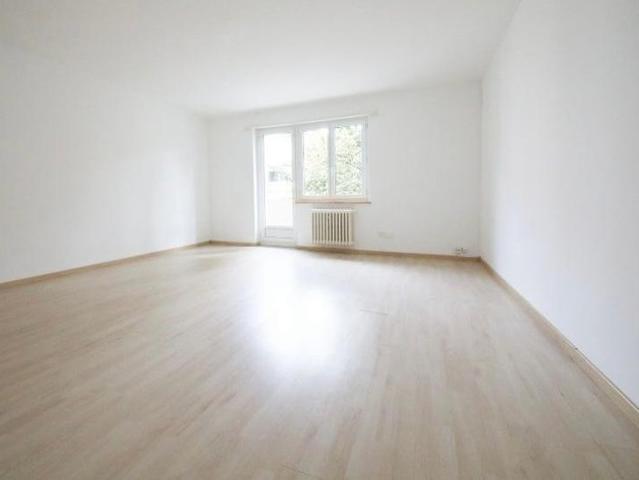 Wohnung mieten in Einigen, Zürich