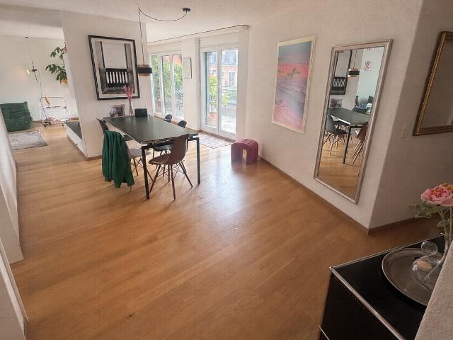 Zimmer mieten in Einigen, Zürich