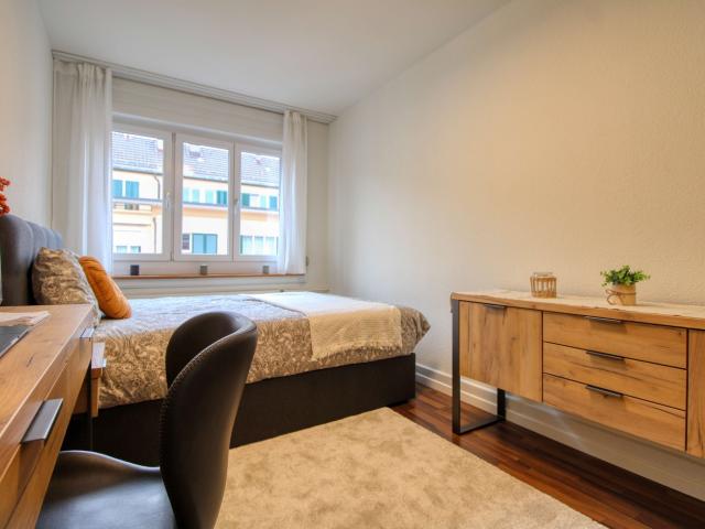 Zimmer mieten in Einigen, Zürich