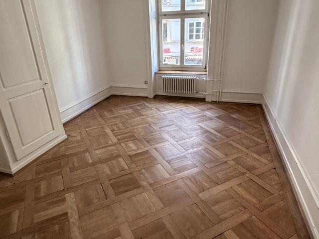 Zimmer mieten in Einigen, Zürich