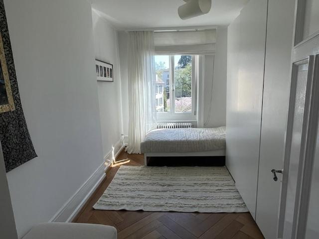 Zimmer mieten in Einigen, Zürich