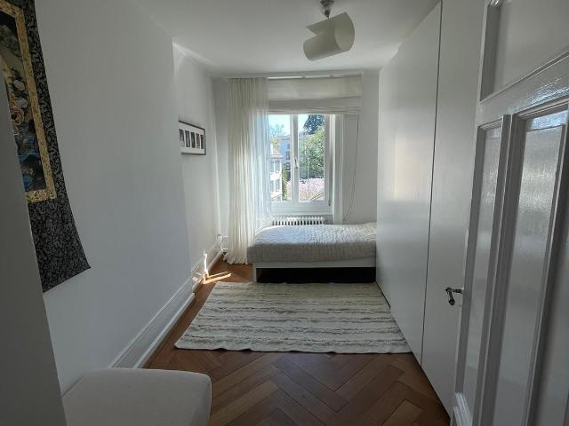 Zimmer mieten in Einigen, Zürich