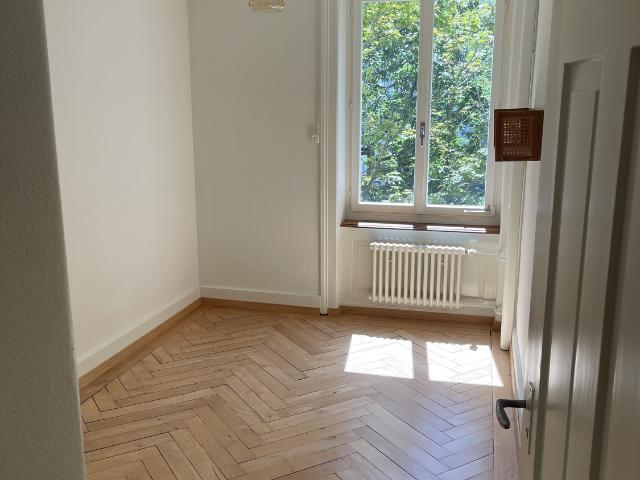 Zimmer mieten in Einigen, Zürich