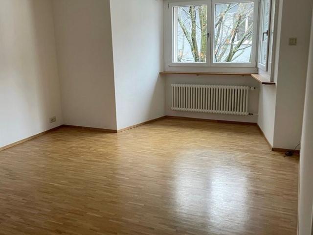 Zimmer mieten in Einigen, Zürich
