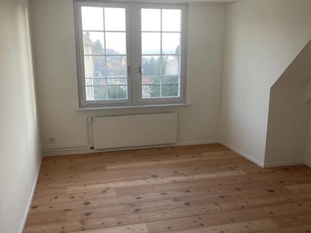 Zimmer mieten in Einigen, Zürich