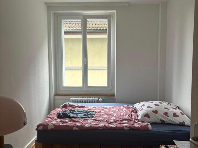 Zimmer mieten in Einigen, Zürich