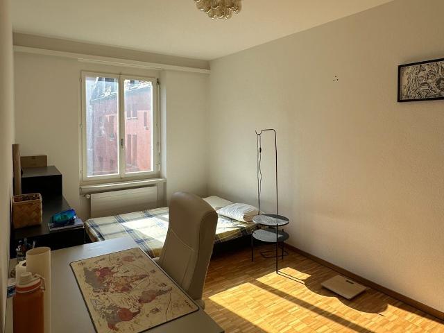 Zimmer mieten in Einigen, Zürich