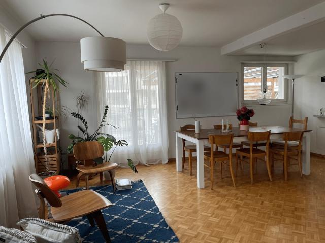Zimmer mieten in Einigen, Zürich