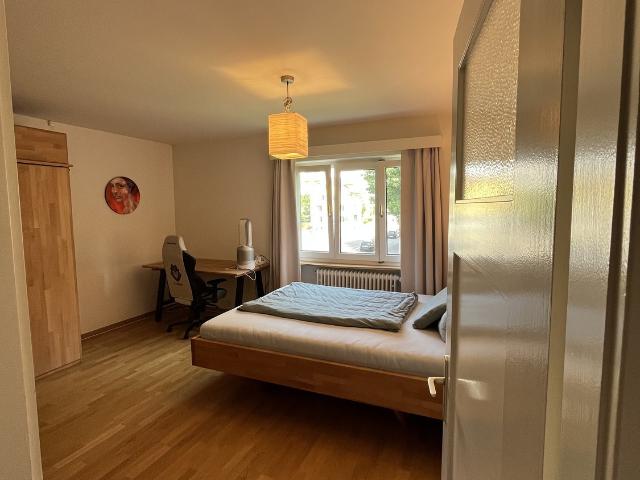 Zimmer mieten in Einigen, Zürich