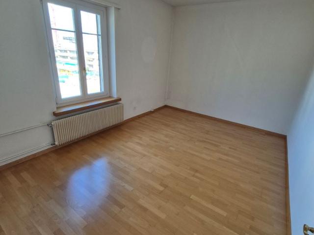 Zimmer mieten in Einigen, Zürich
