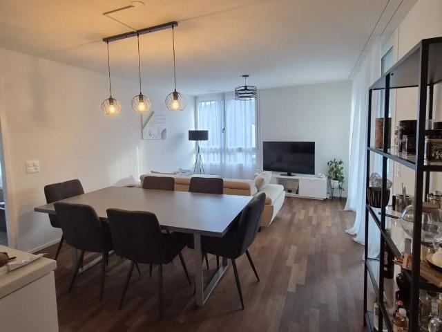 Zimmer mieten in Einigen, Zürich