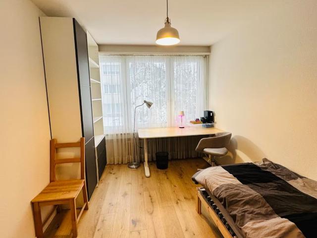 Zimmer mieten in Einigen, Zürich