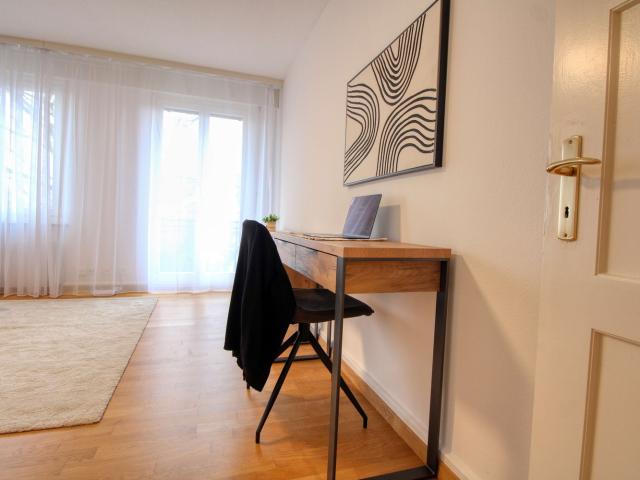 Zimmer mieten in Einigen, Zürich