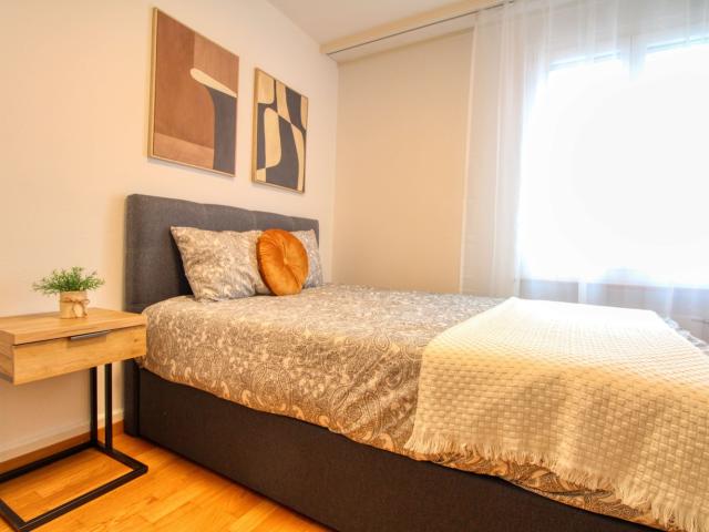 Zimmer mieten in Einigen, Zürich