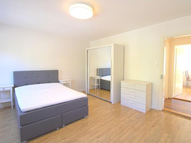 Zimmer mieten in Einigen, Zürich