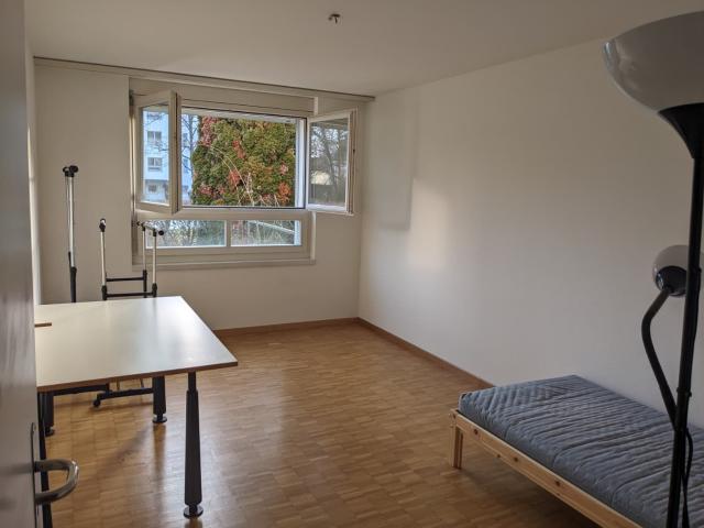 Zimmer mieten in Einigen, Zürich