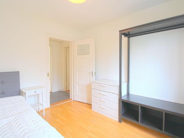 Zimmer mieten in Einigen, Zürich