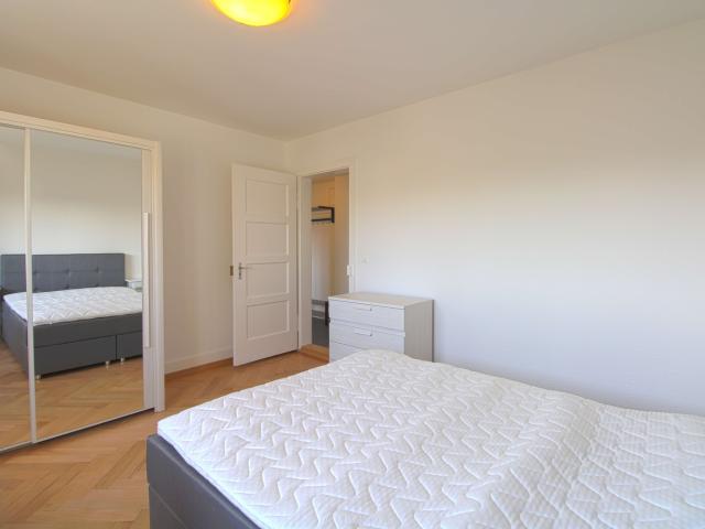 Zimmer mieten in Einigen, Zürich