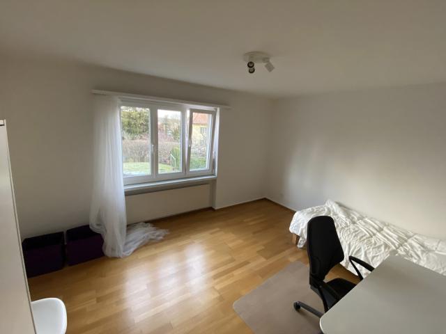 Zimmer mieten in Einigen, Zürich