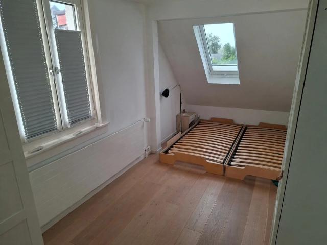 Zimmer mieten in Einigen, Zürich