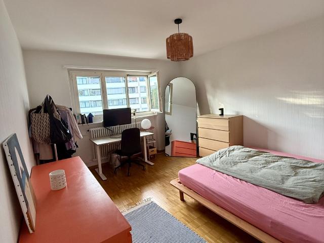 Zimmer mieten in Einigen, Zürich