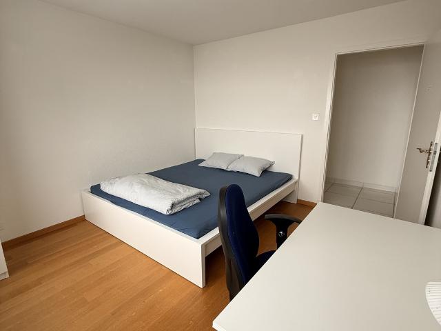 Zimmer mieten in Einigen, Zürich