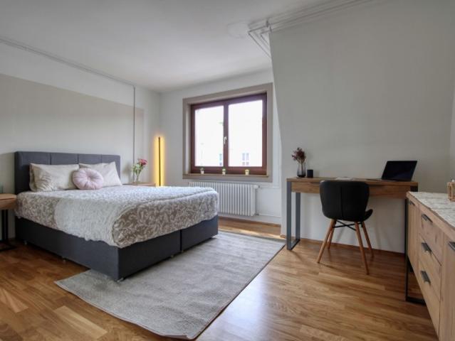 Zimmer mieten in Einigen, Zürich
