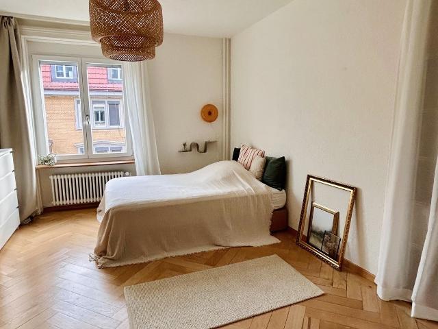 Zimmer mieten in Einigen, Zürich