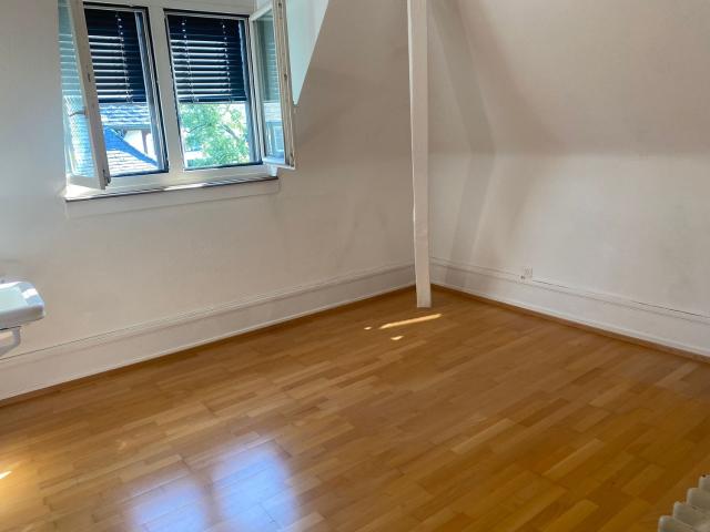 Zimmer mieten in Einigen, Zürich