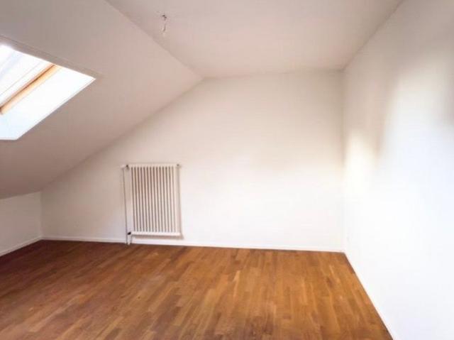 Zimmer mieten in Einigen, Zürich