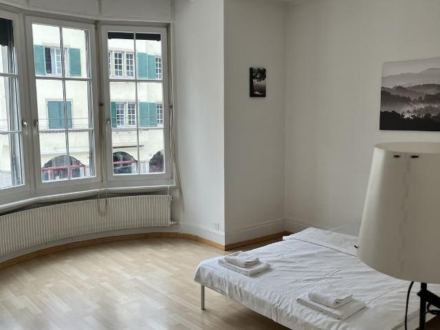 Zimmer mieten in Einigen, Zürich