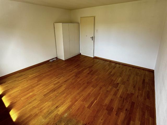 Zimmer mieten in Einigen, Zürich