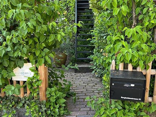 Zimmer mieten in Einigen, Zürich