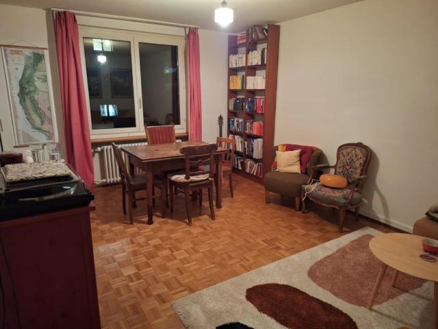 Zimmer mieten in Einigen, Zürich