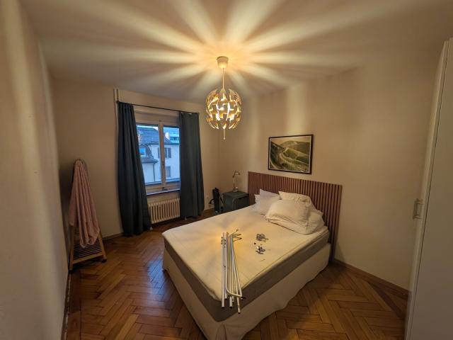 Zimmer mieten in Einigen, Zürich