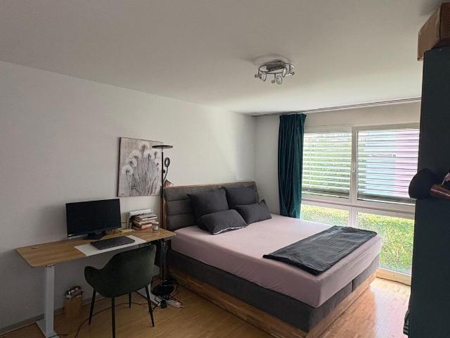 Zimmer mieten in Einigen, Zürich