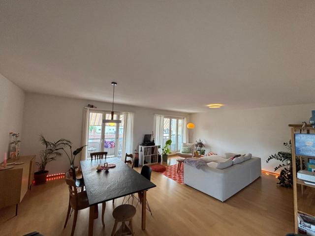 Zimmer mieten in Einigen, Zürich