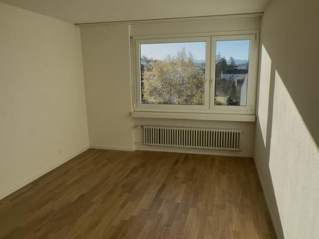 Zimmer mieten in Einigen, Zürich