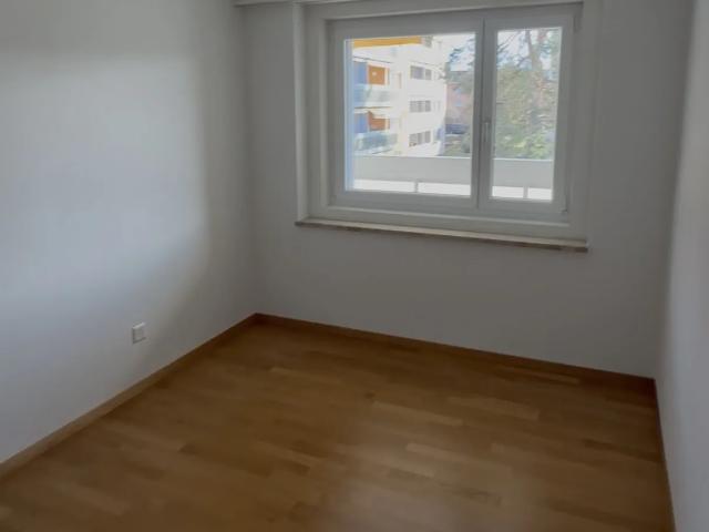 Zimmer mieten in Einigen, Zürich