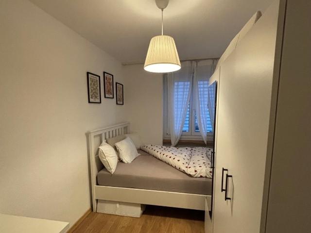 Zimmer mieten in Einigen, Zürich