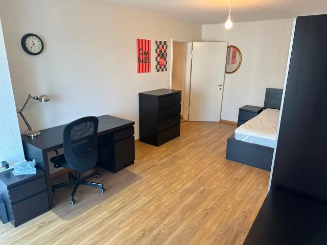 Zimmer mieten in Einigen, Zürich