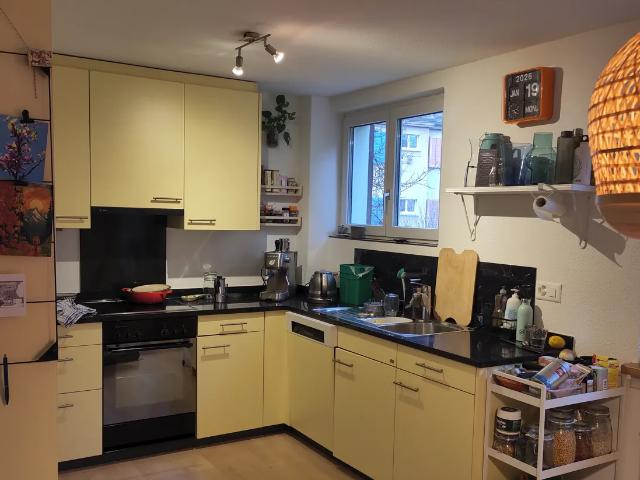 Zimmer mieten in Einigen, Zürich