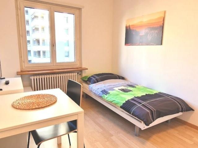 Zimmer mieten in Einigen, Zürich