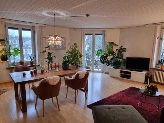 Zimmer mieten in Einigen, Zürich