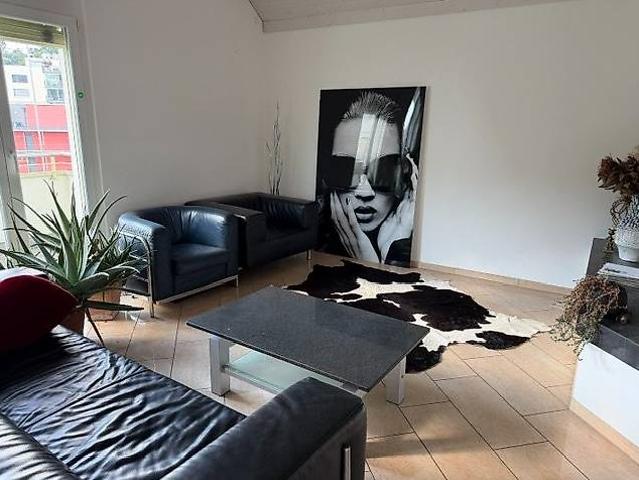 Zimmer mieten in Einigen, Zürich
