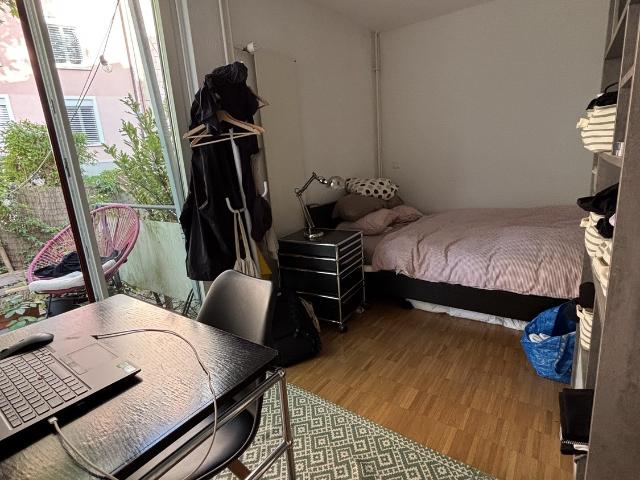 Zimmer mieten in Einigen, Zürich